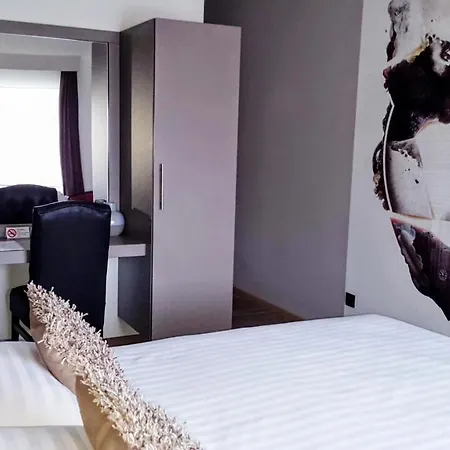 Hotel Belrom 3*